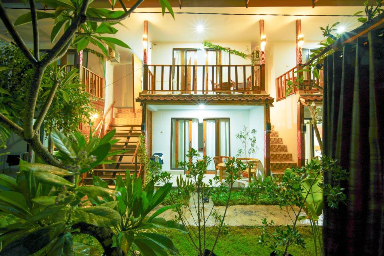 The Welcome Inn Batununggul Exterior photo
