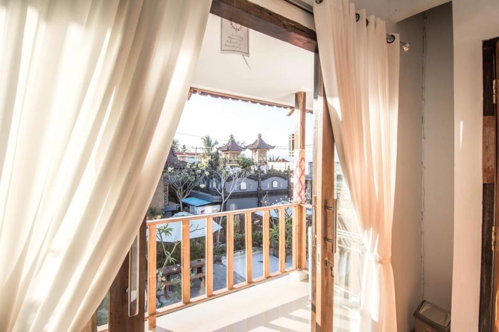The Welcome Inn Batununggul Exterior photo