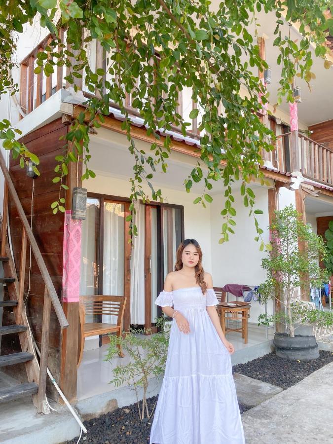 The Welcome Inn Batununggul Exterior photo